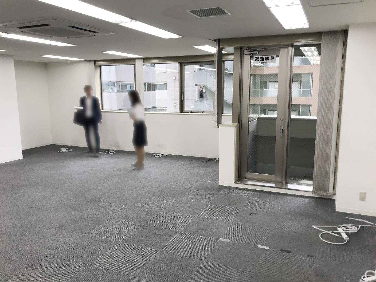 窓際の様子