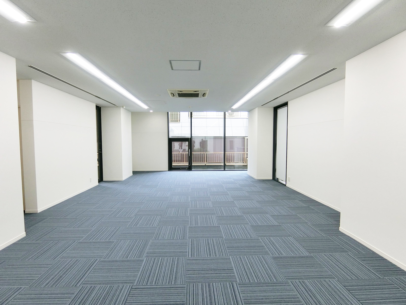 オフィス室内参考画像（3階・約34坪）