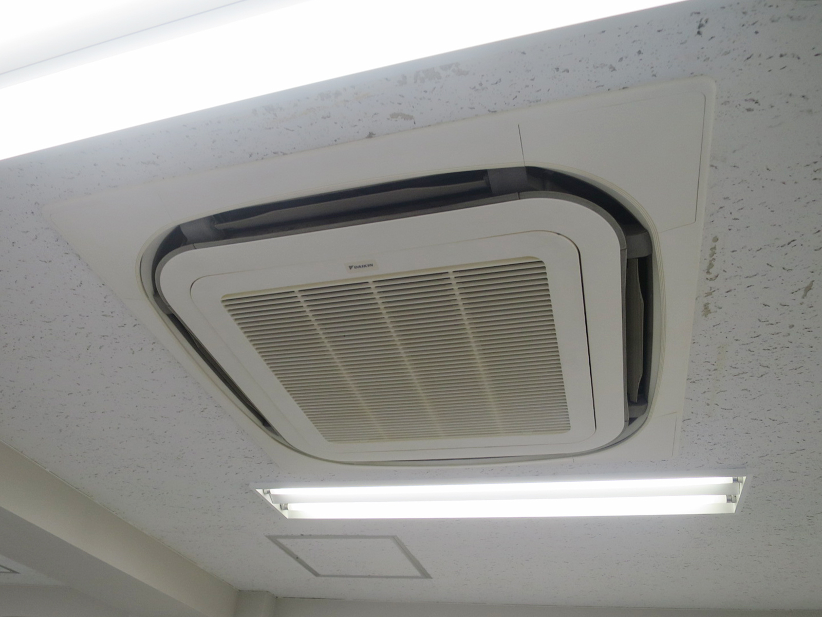 空調