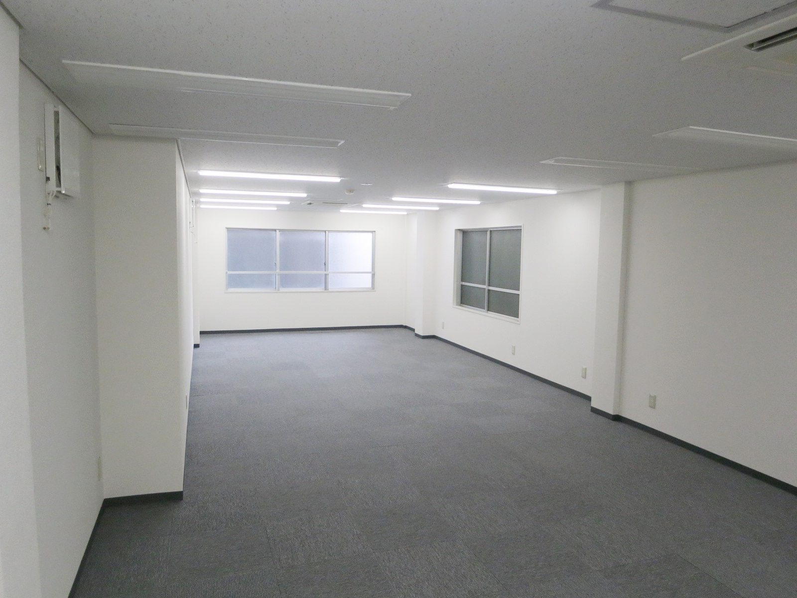 オフィス室内参考画像