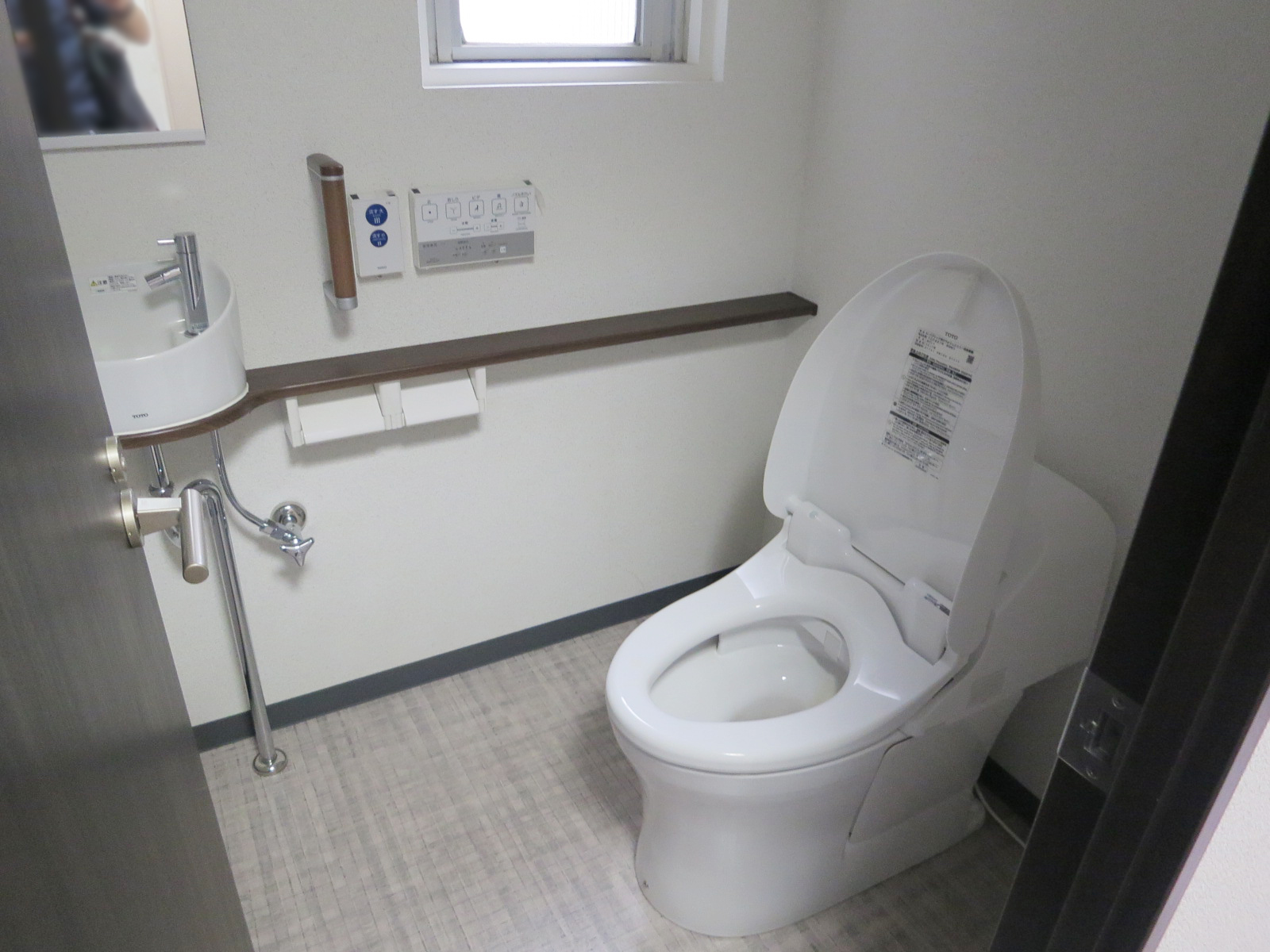 トイレ個室
