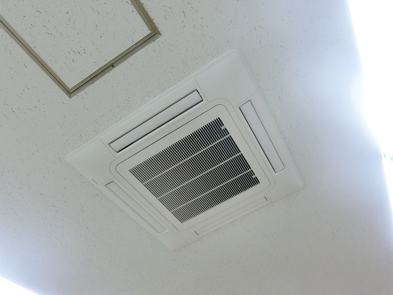 空調