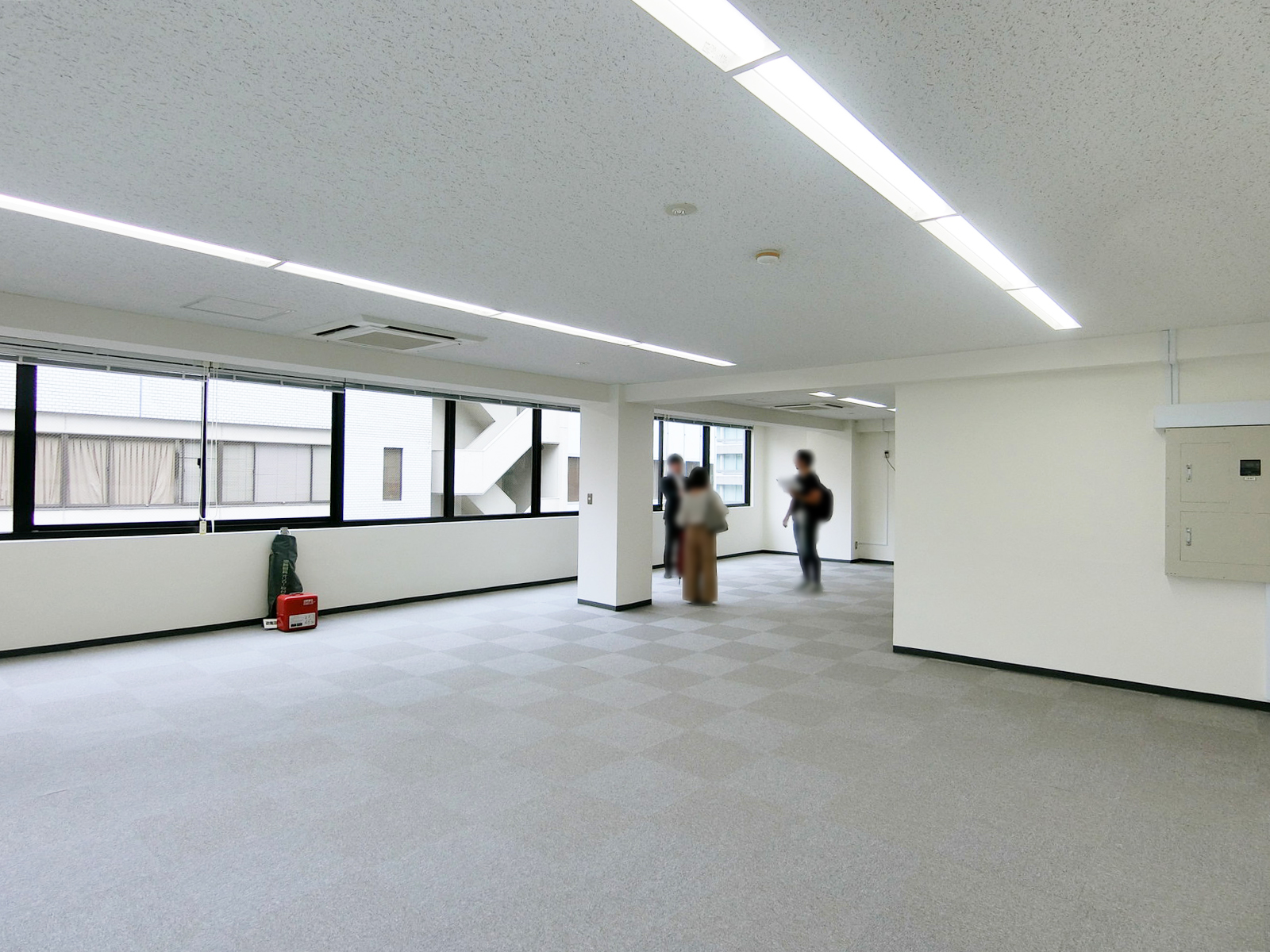 オフィス室内参考画像