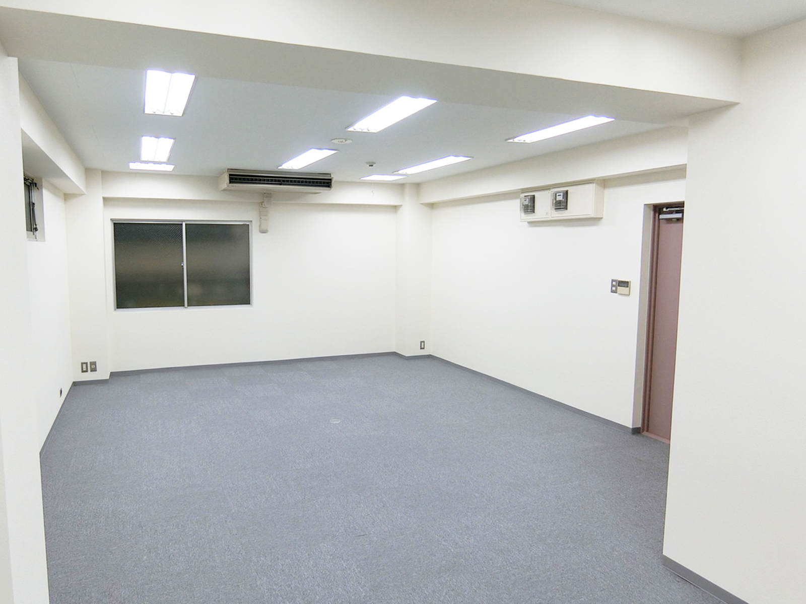 貸室出入り口前の様子