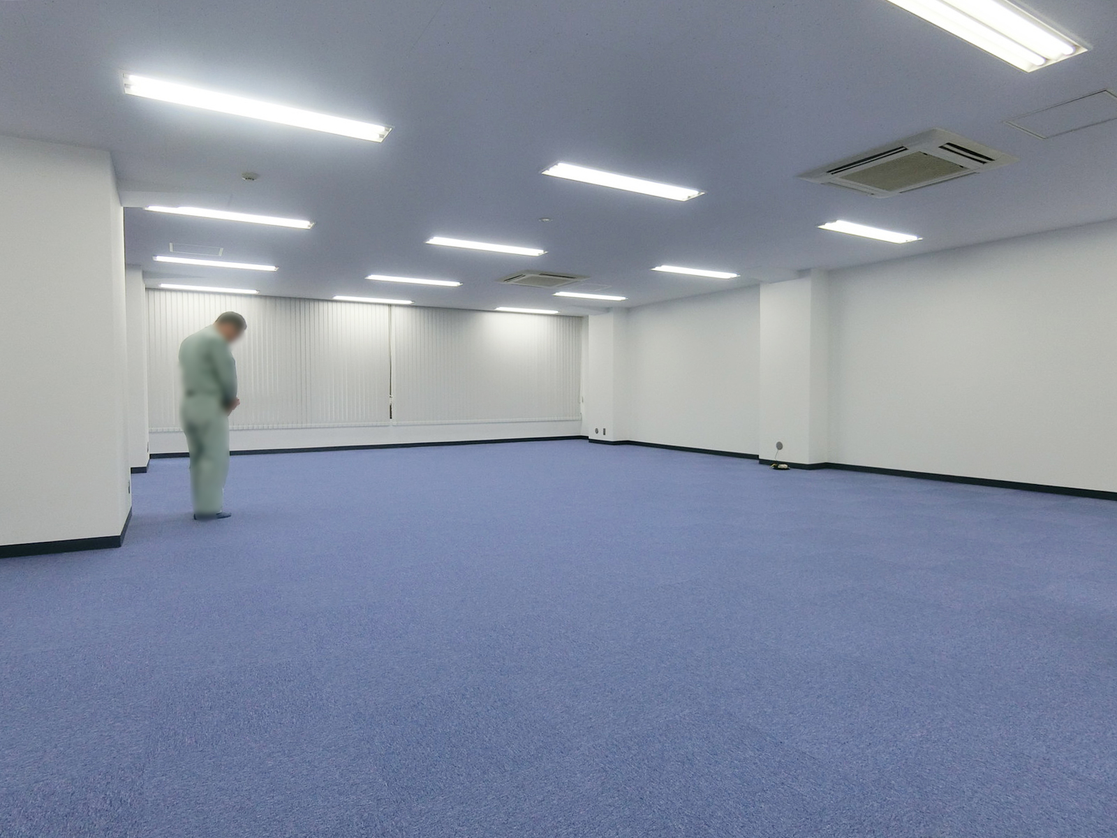 別角度の様子