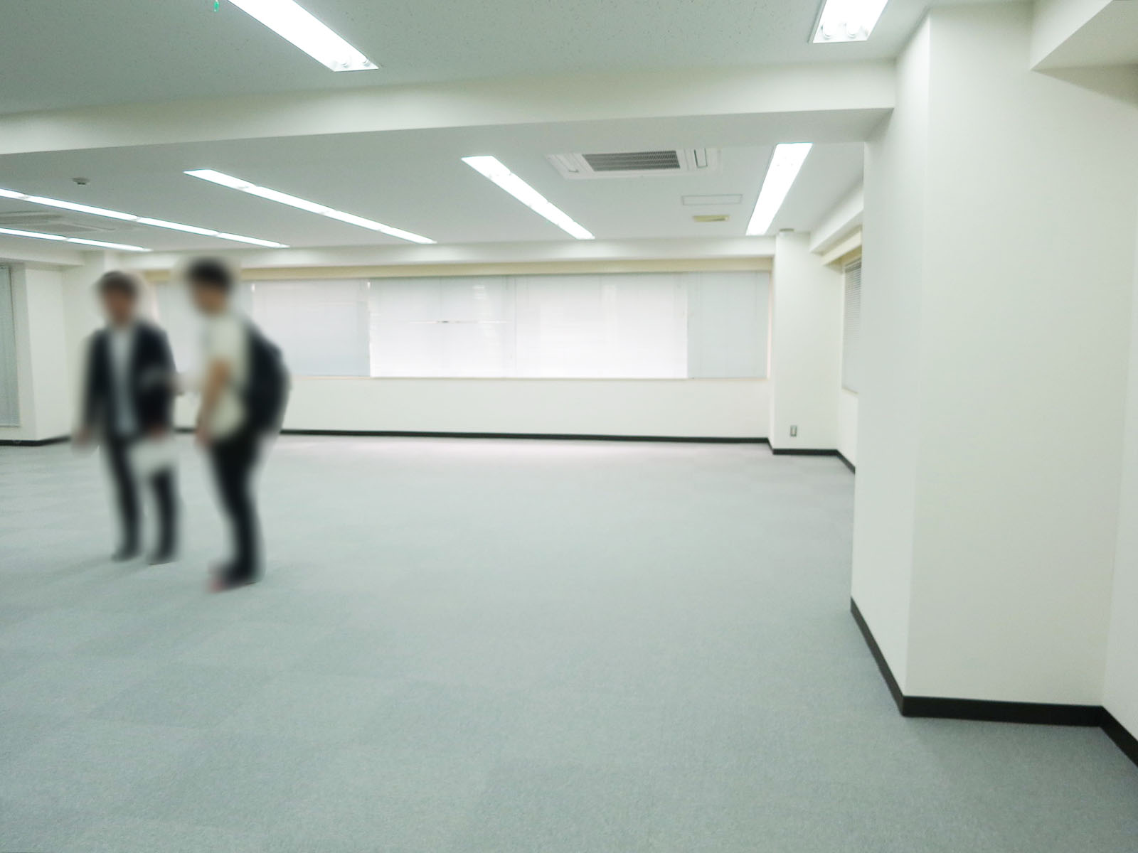 オフィス室内参考画像