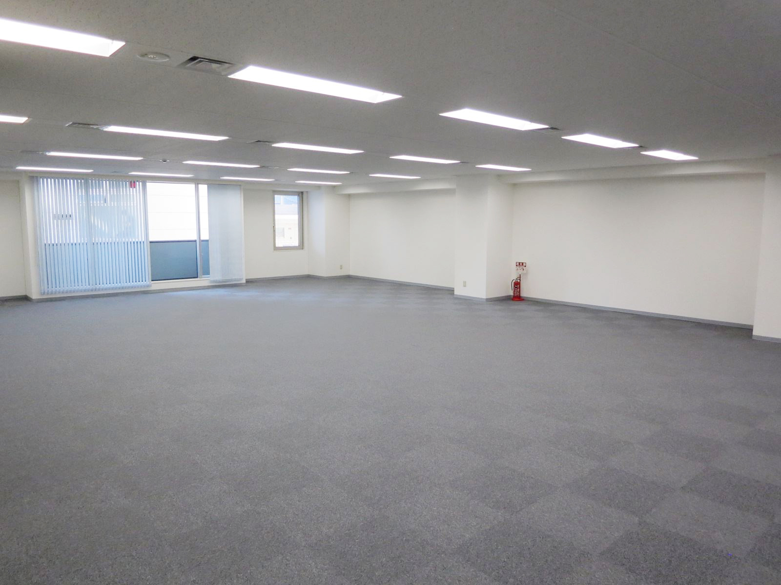 オフィス室内参考画像（4階）