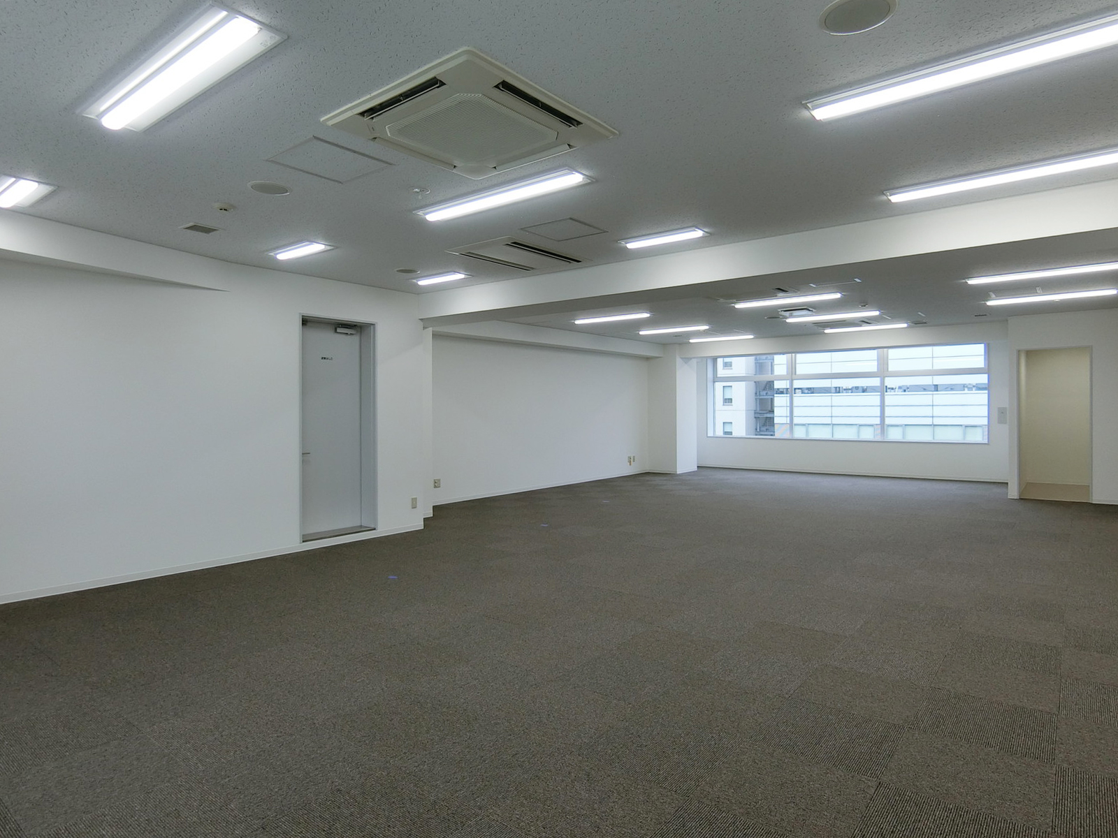 オフィス室内参考画像（9階）