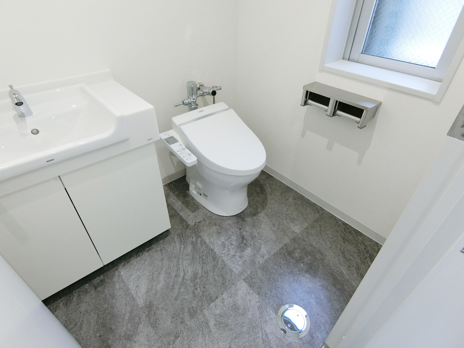 トイレ個室