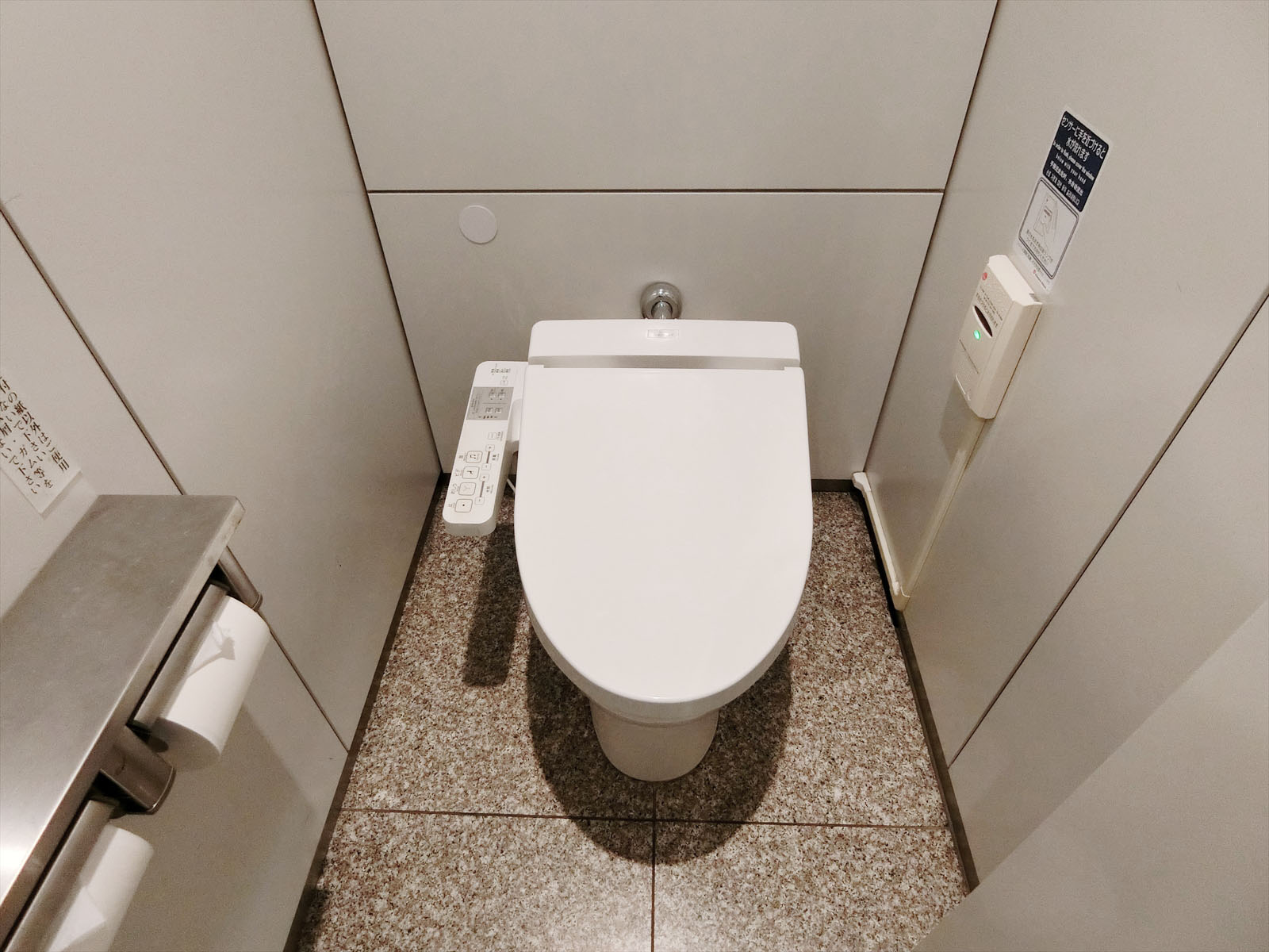 トイレ個室