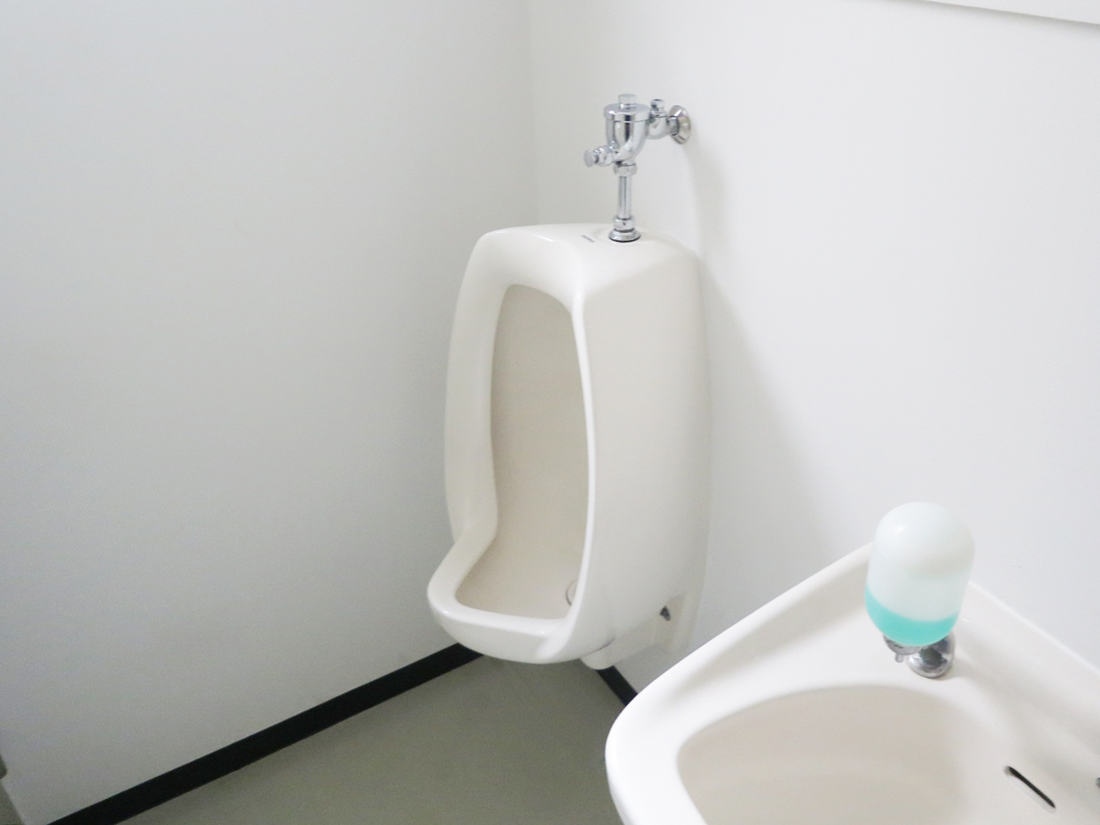 男性用トイレ