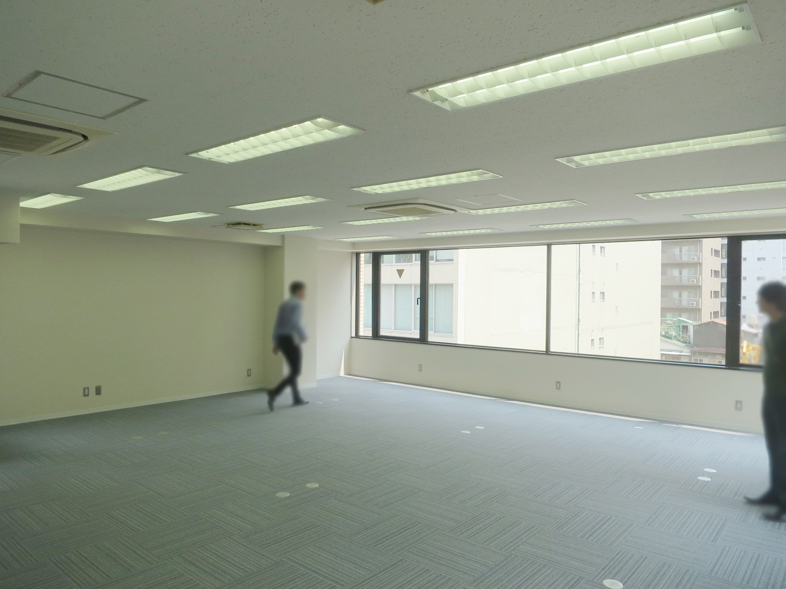 オフィス室内参考画像