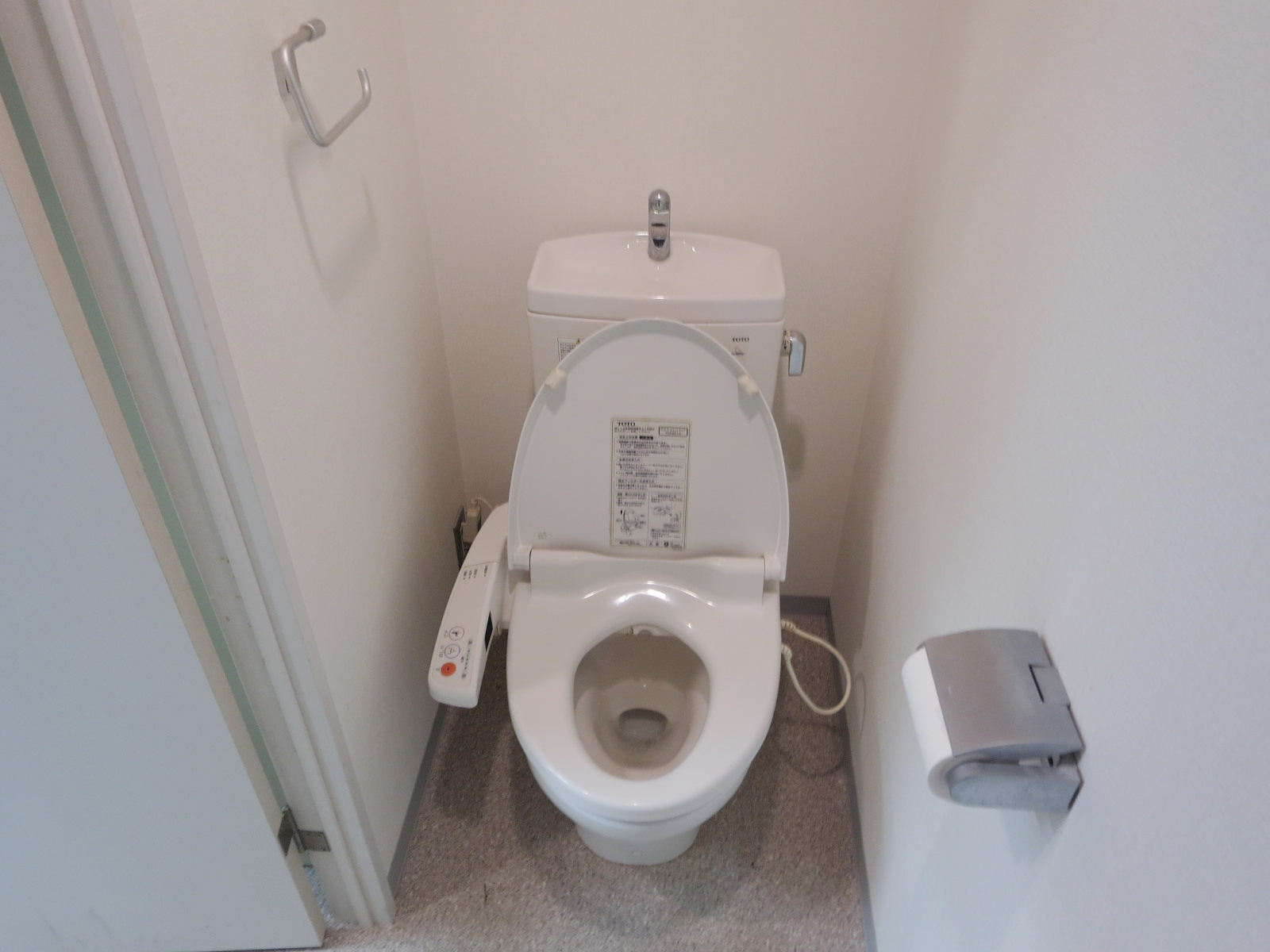 トイレ個室