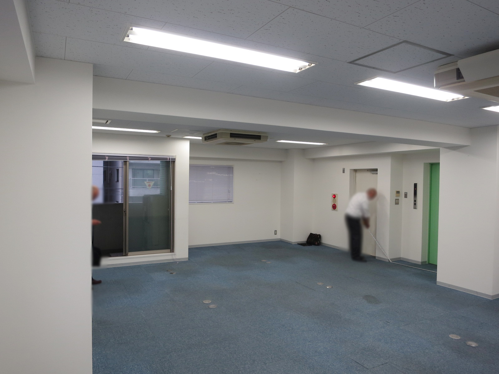 オフィス室内参考画像
