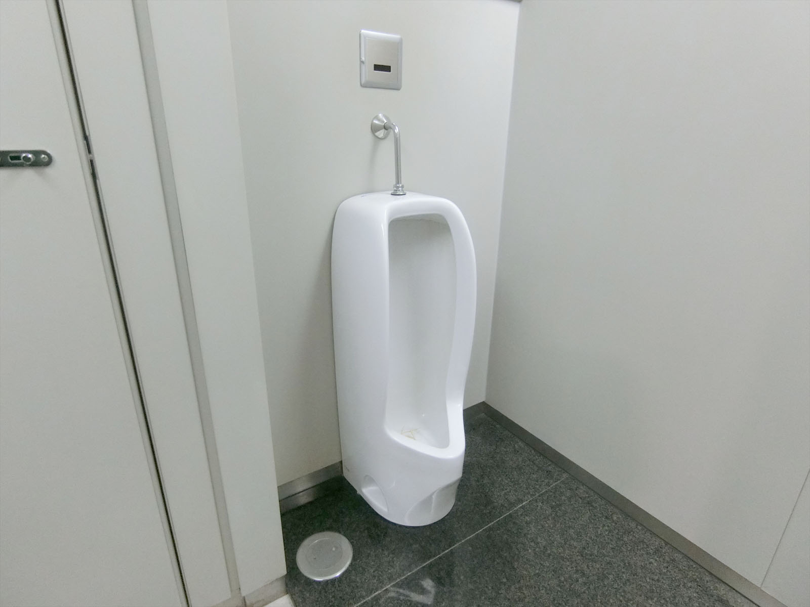 男性用トイレ
