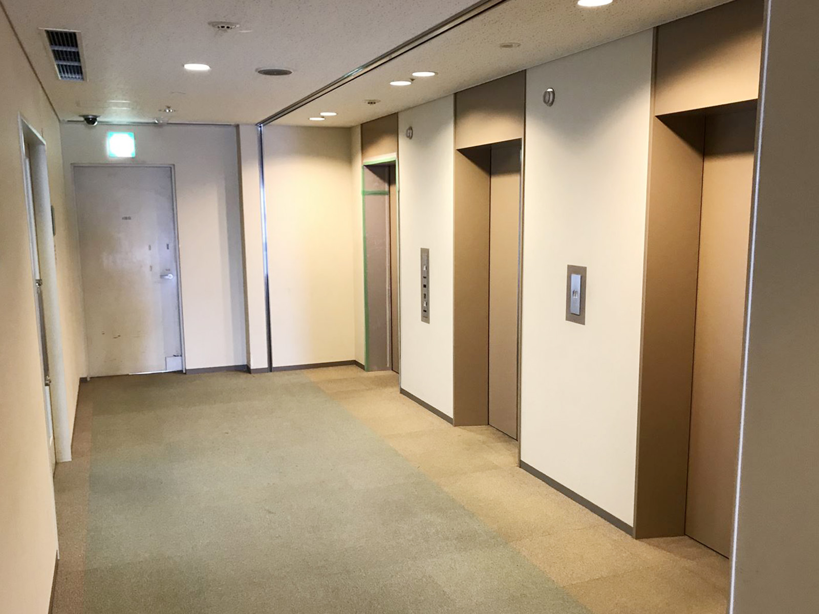 エレベーターホール
