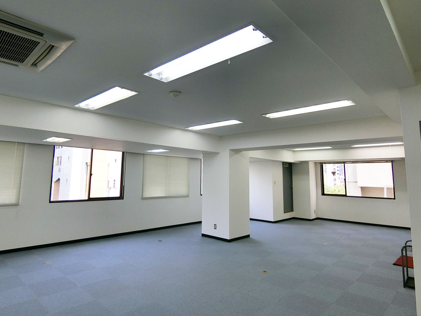 オフィス室内参考画像(9階)