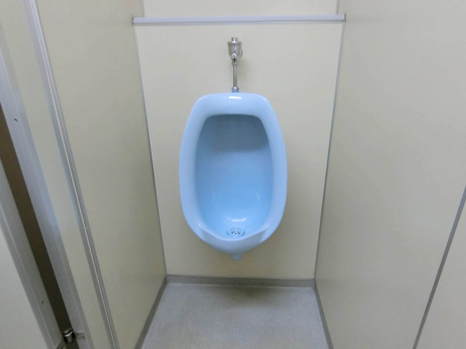 男性用トイレ