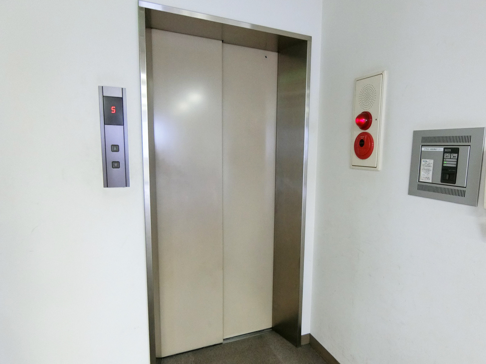 エレベーター