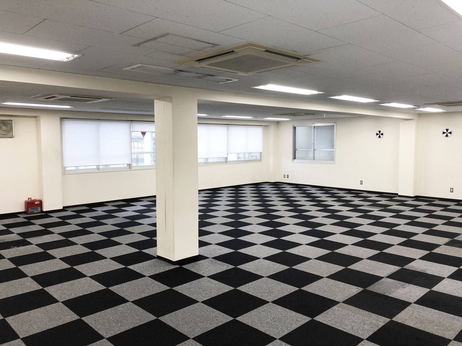 オフィス室内参考画像（3階）