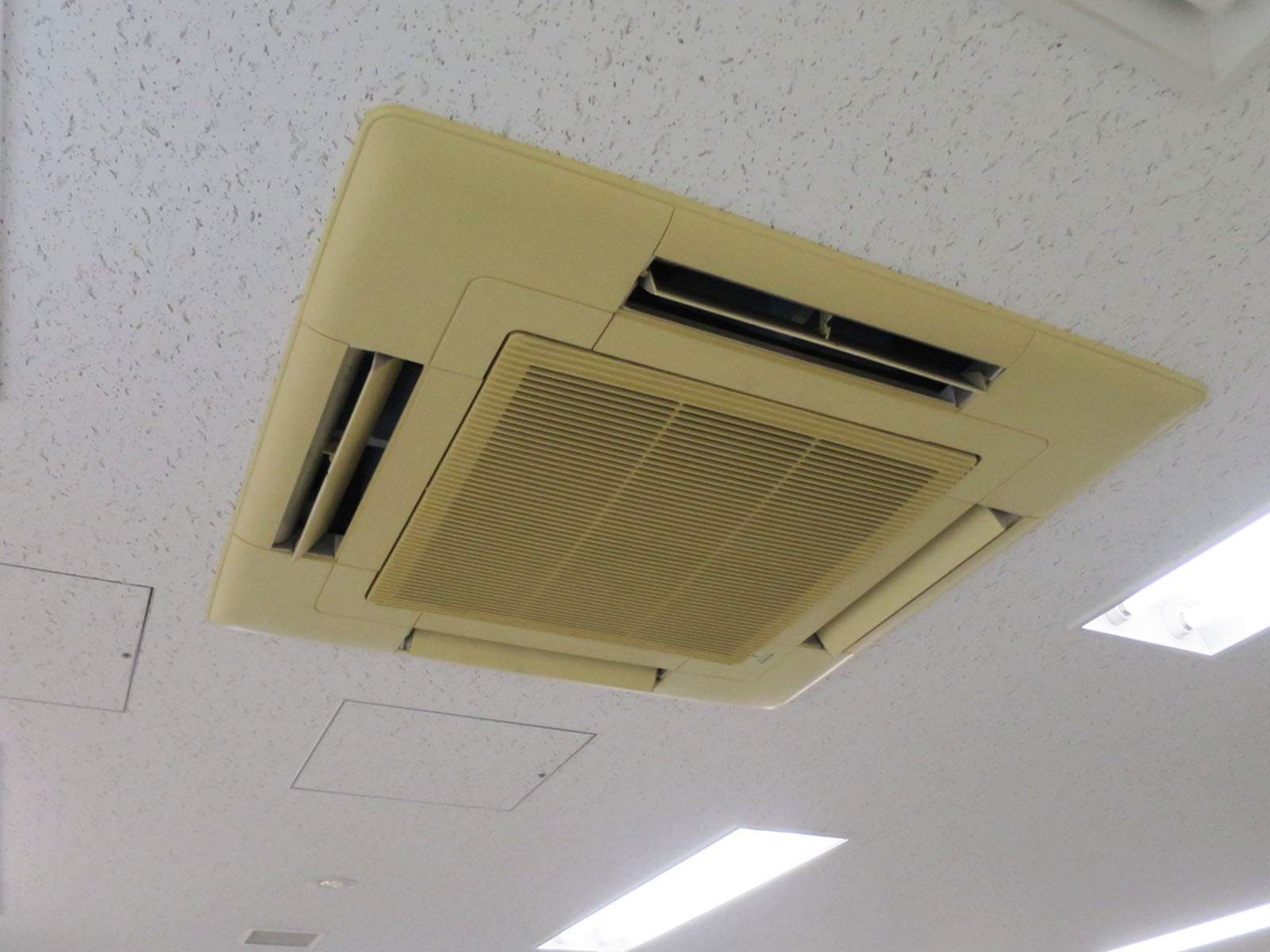 空調