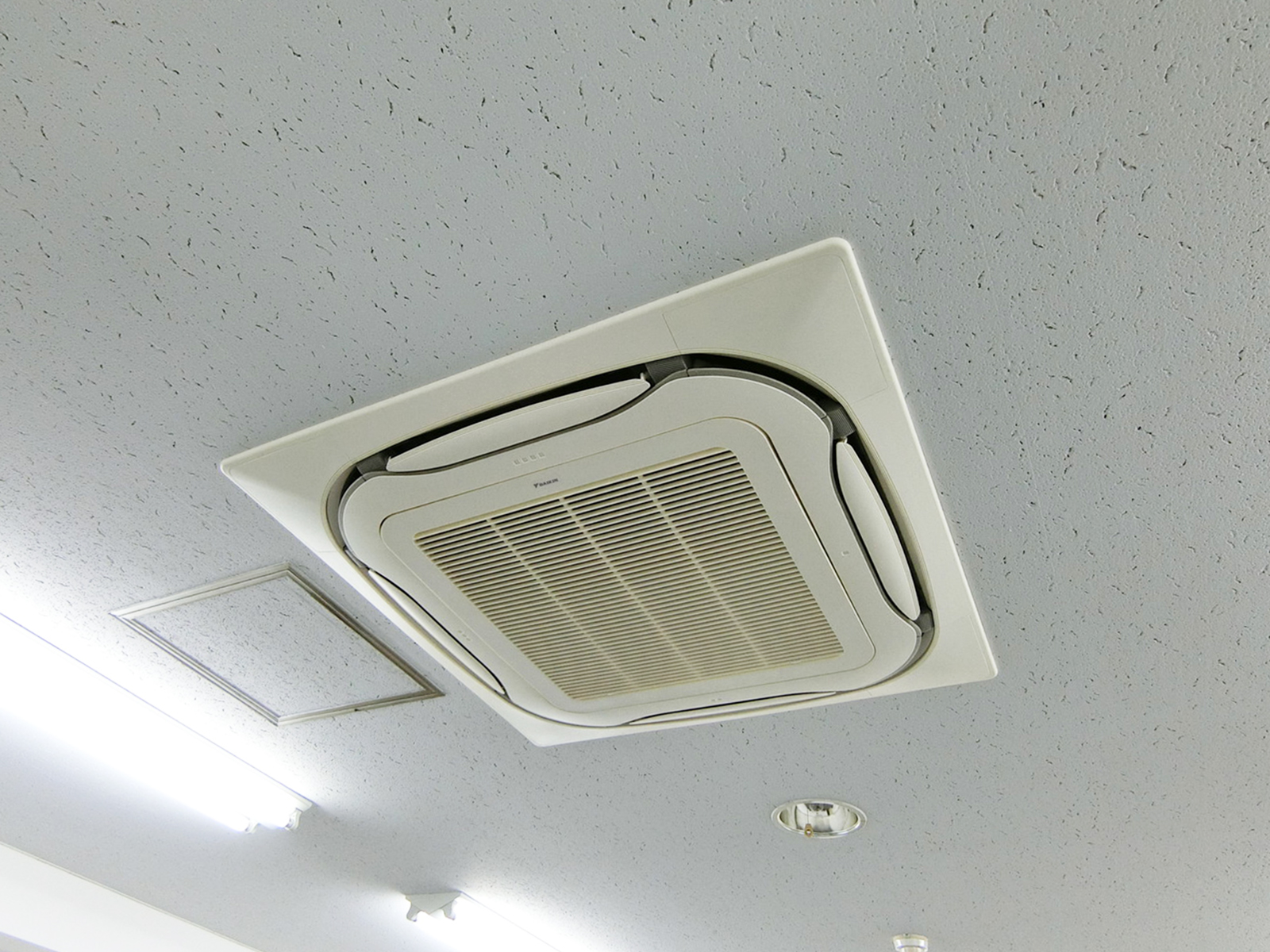 空調