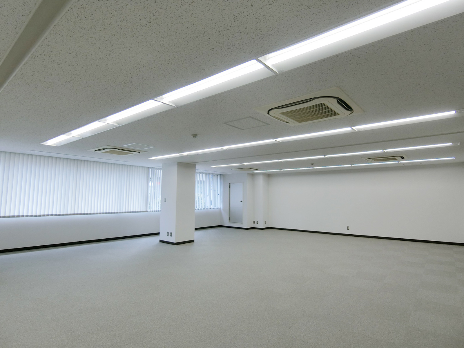 別角度の様子