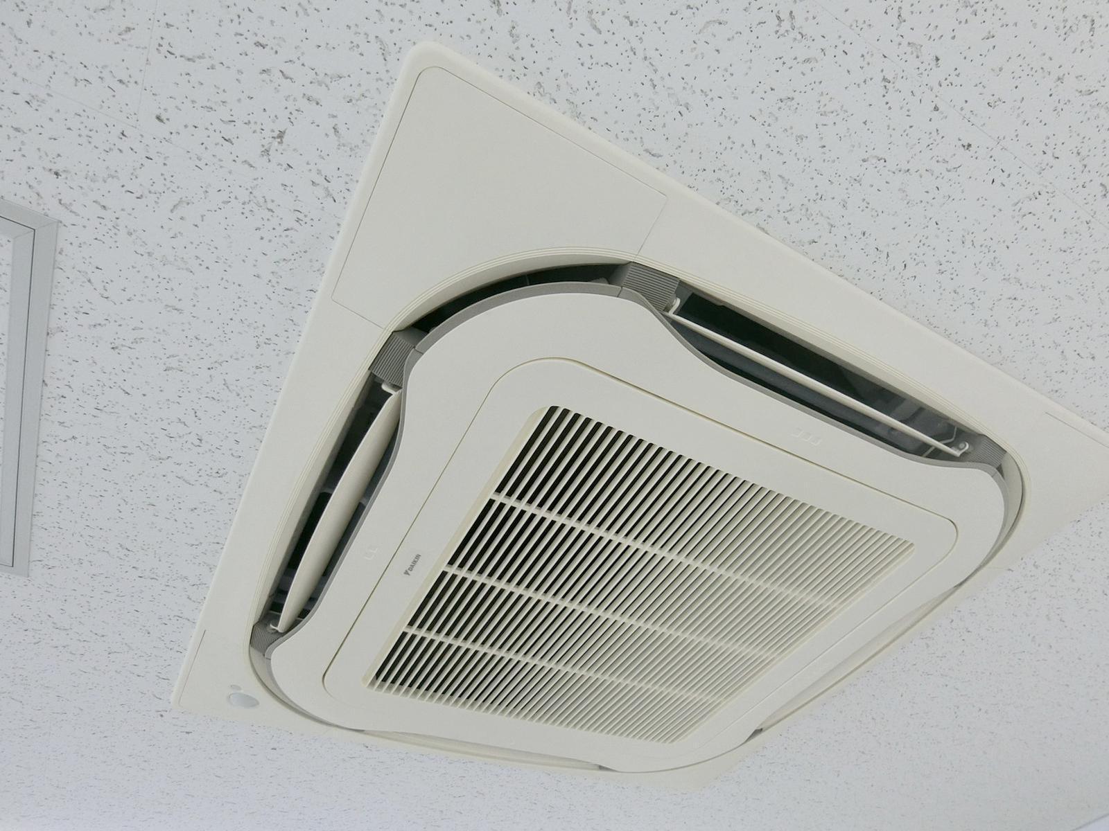 空調