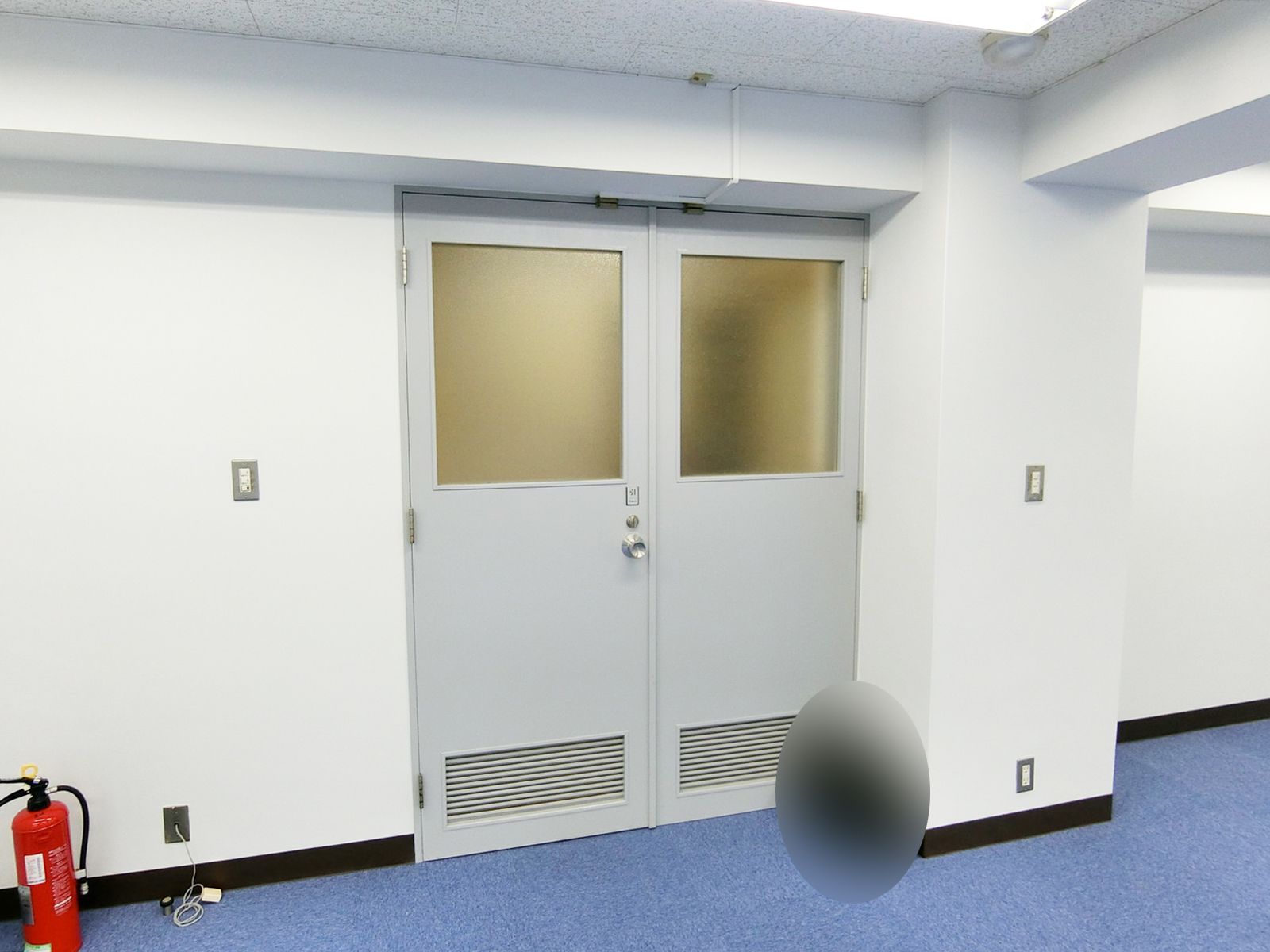 貸室出入口