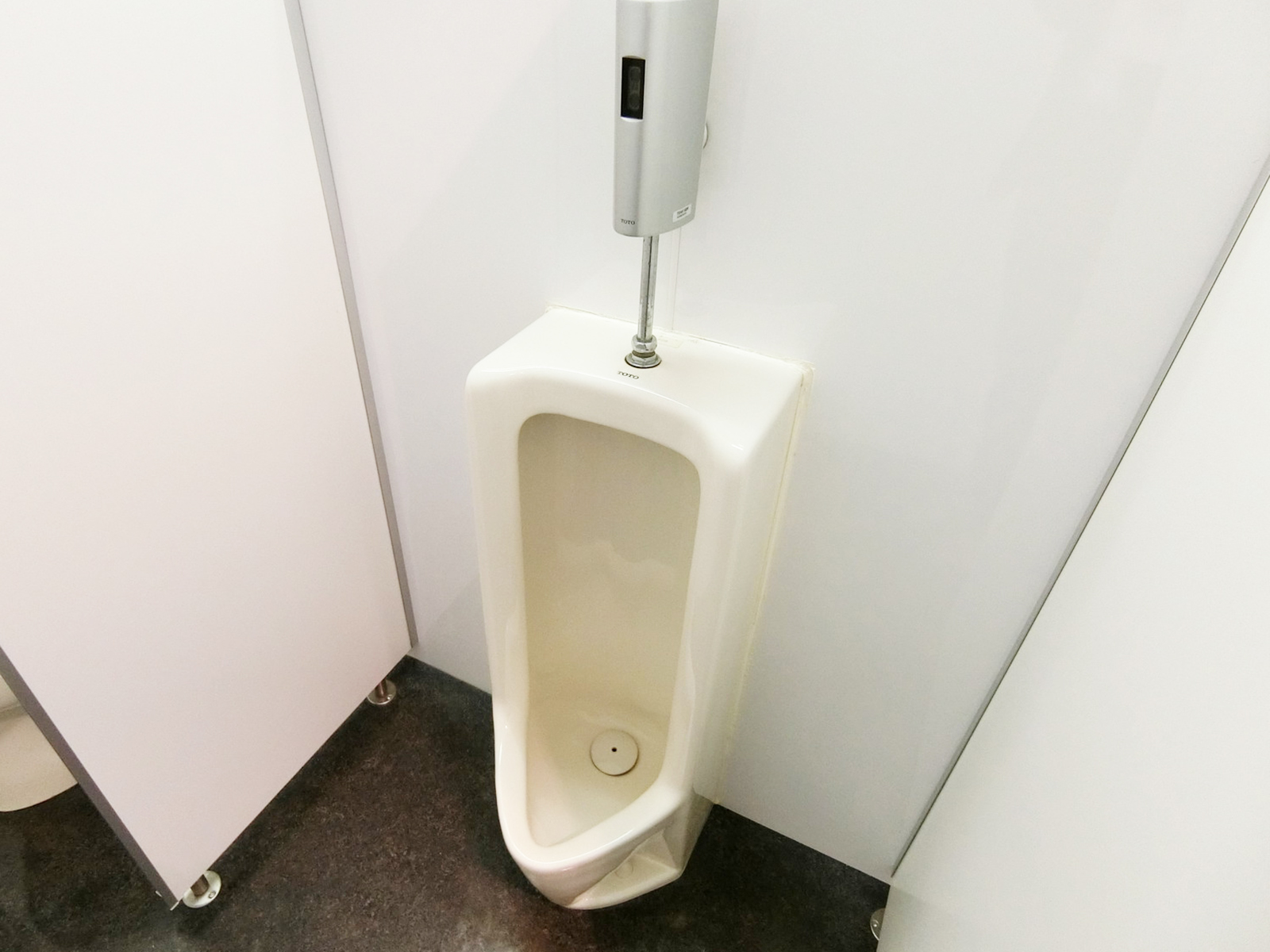 男性用トイレ