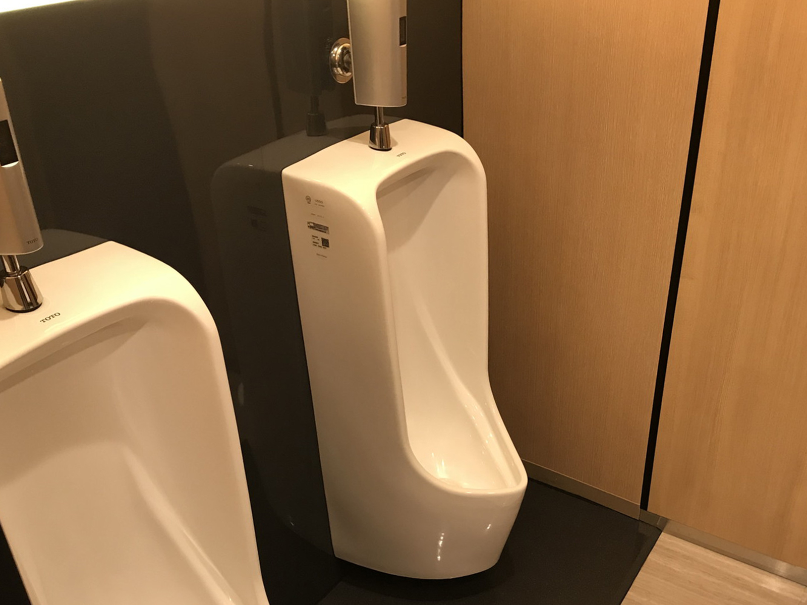 男性用トイレ