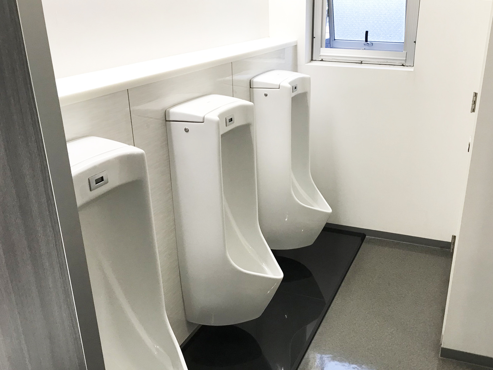 男性用トイレ
