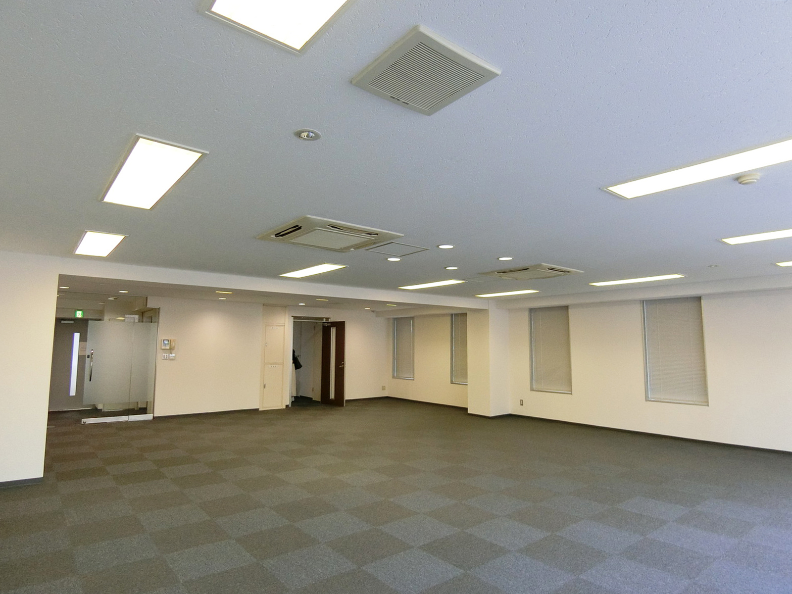 オフィス室内参考画像（3階）