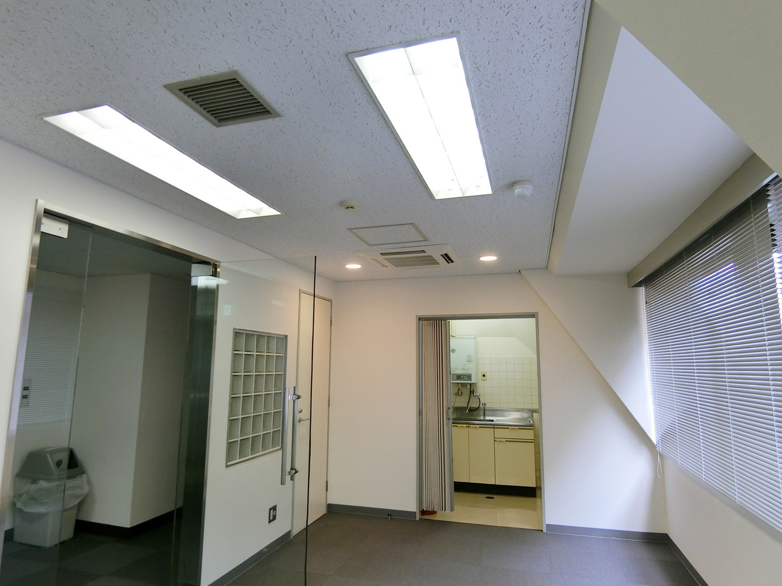 出入り口前の様子