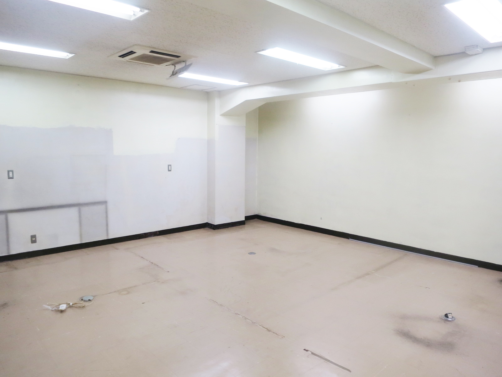 オフィス室内参考画像（地下1階）