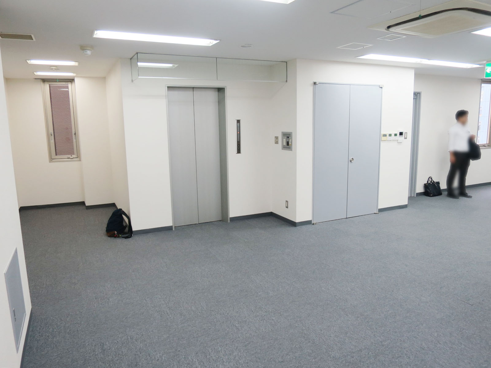 別角度の様子