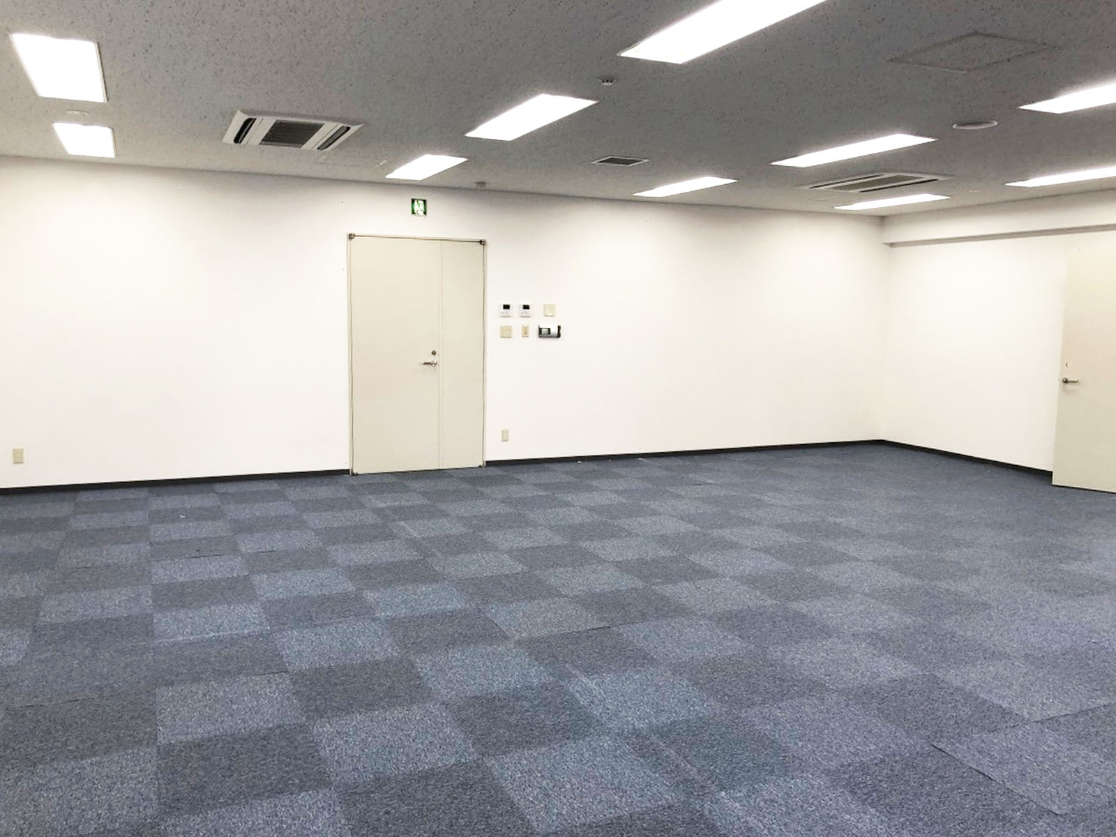 オフィス室内参考画像