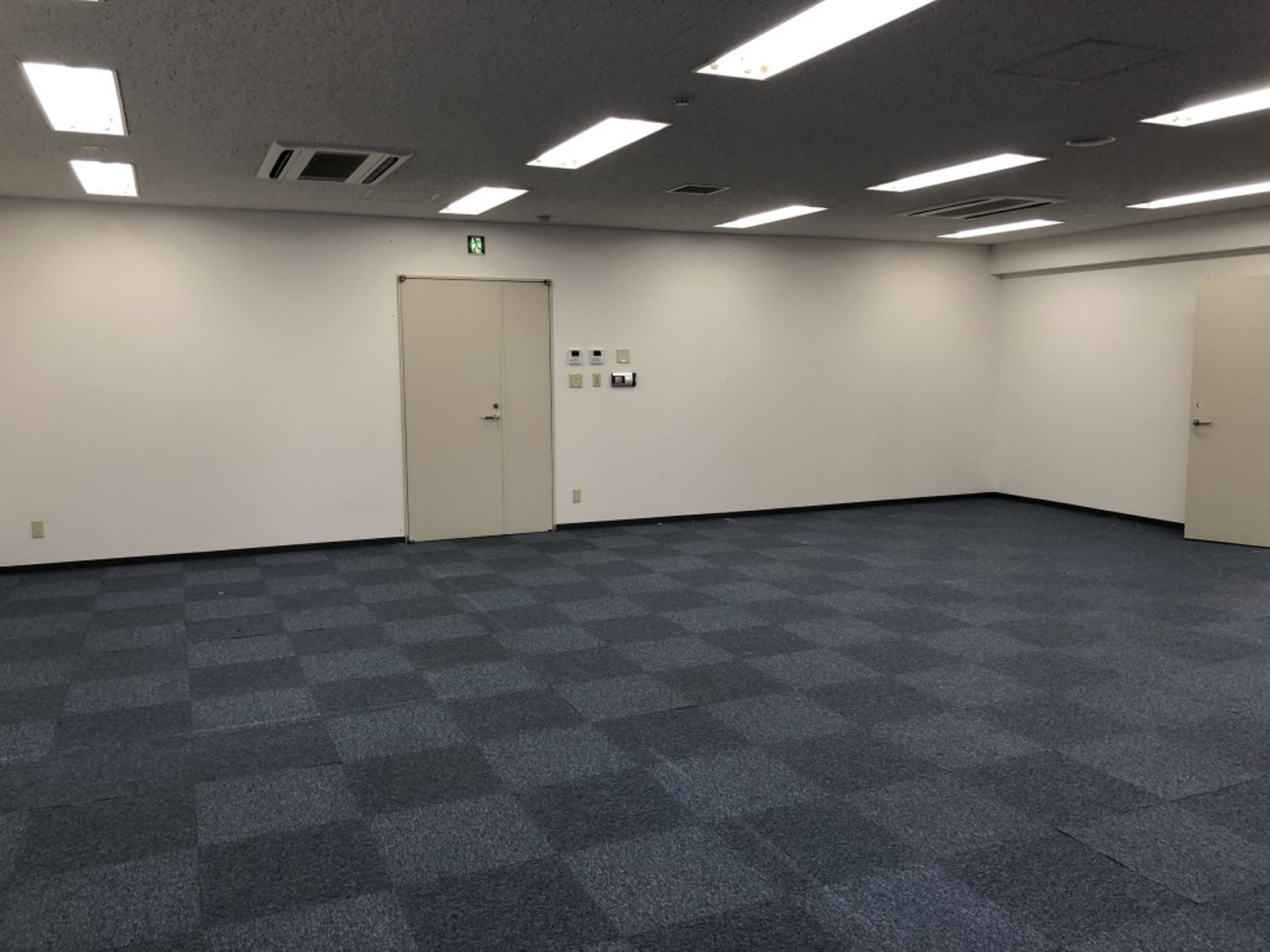 明るい室内