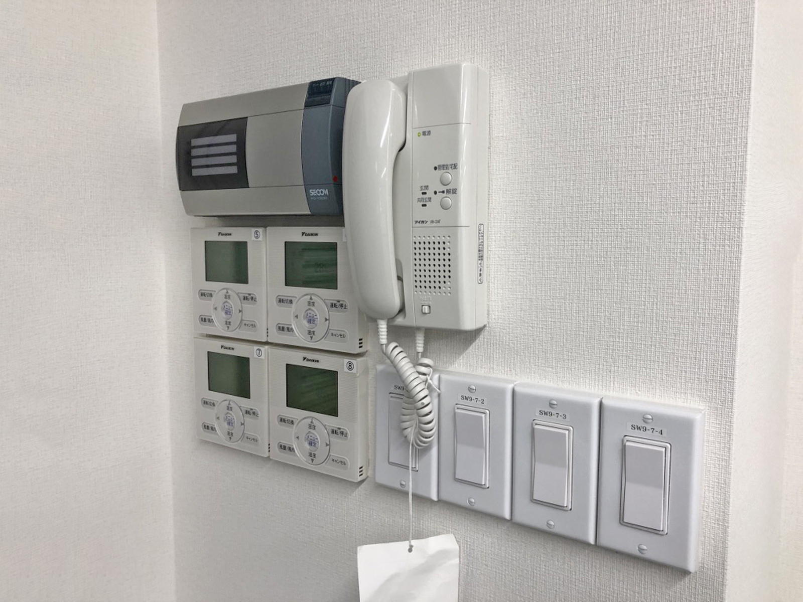 スイッチ類