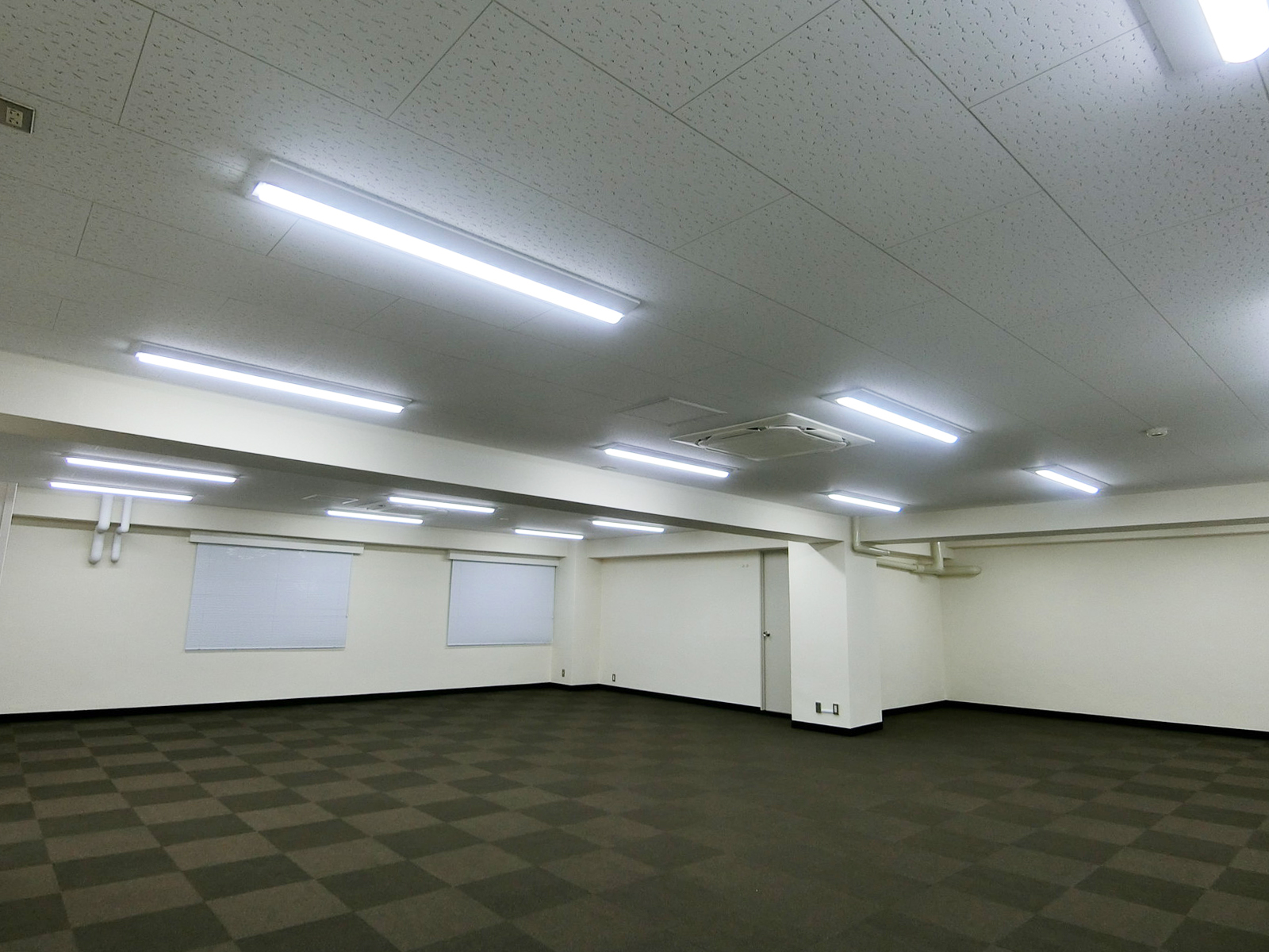 別角度の様子
