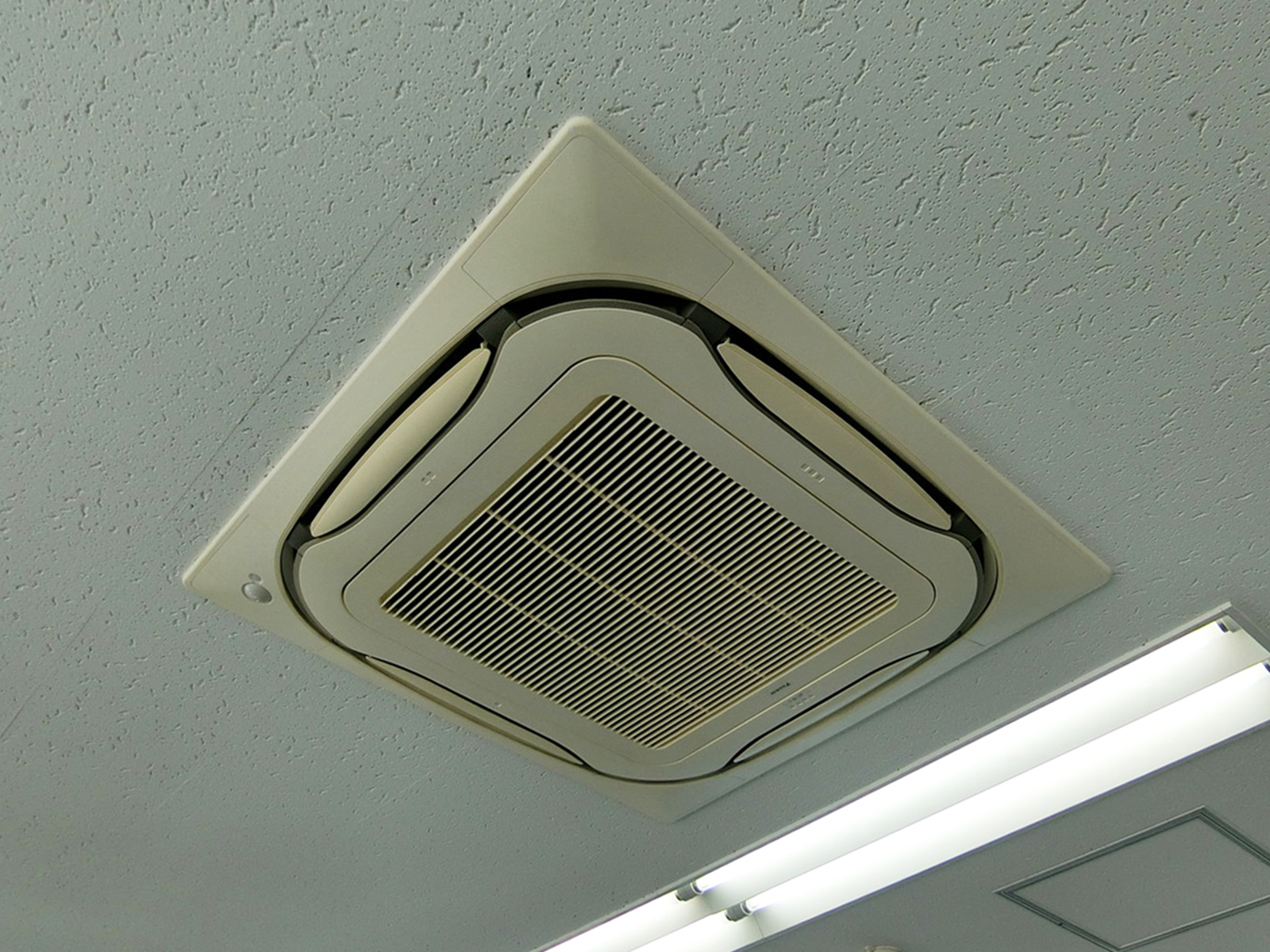空調