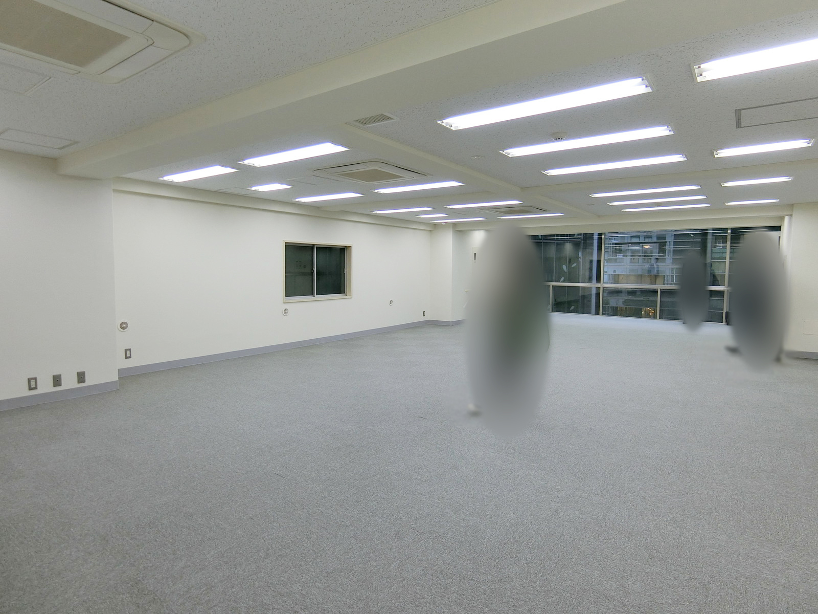 貸室内別角度の様子