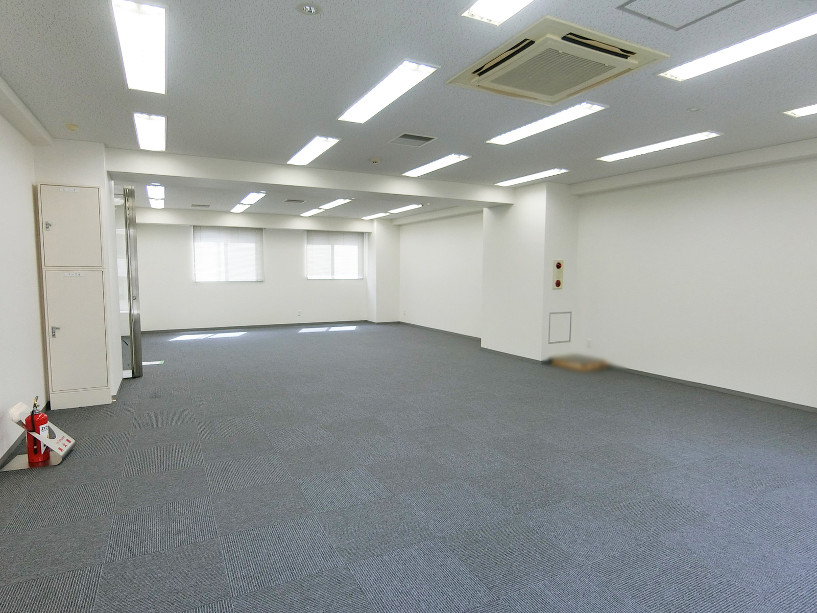 別角度の様子
