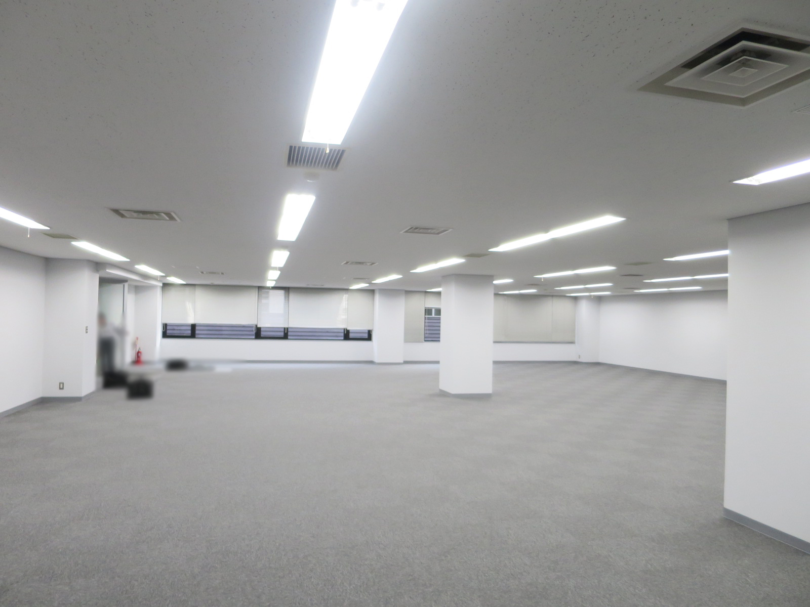オフィス室内参考画像