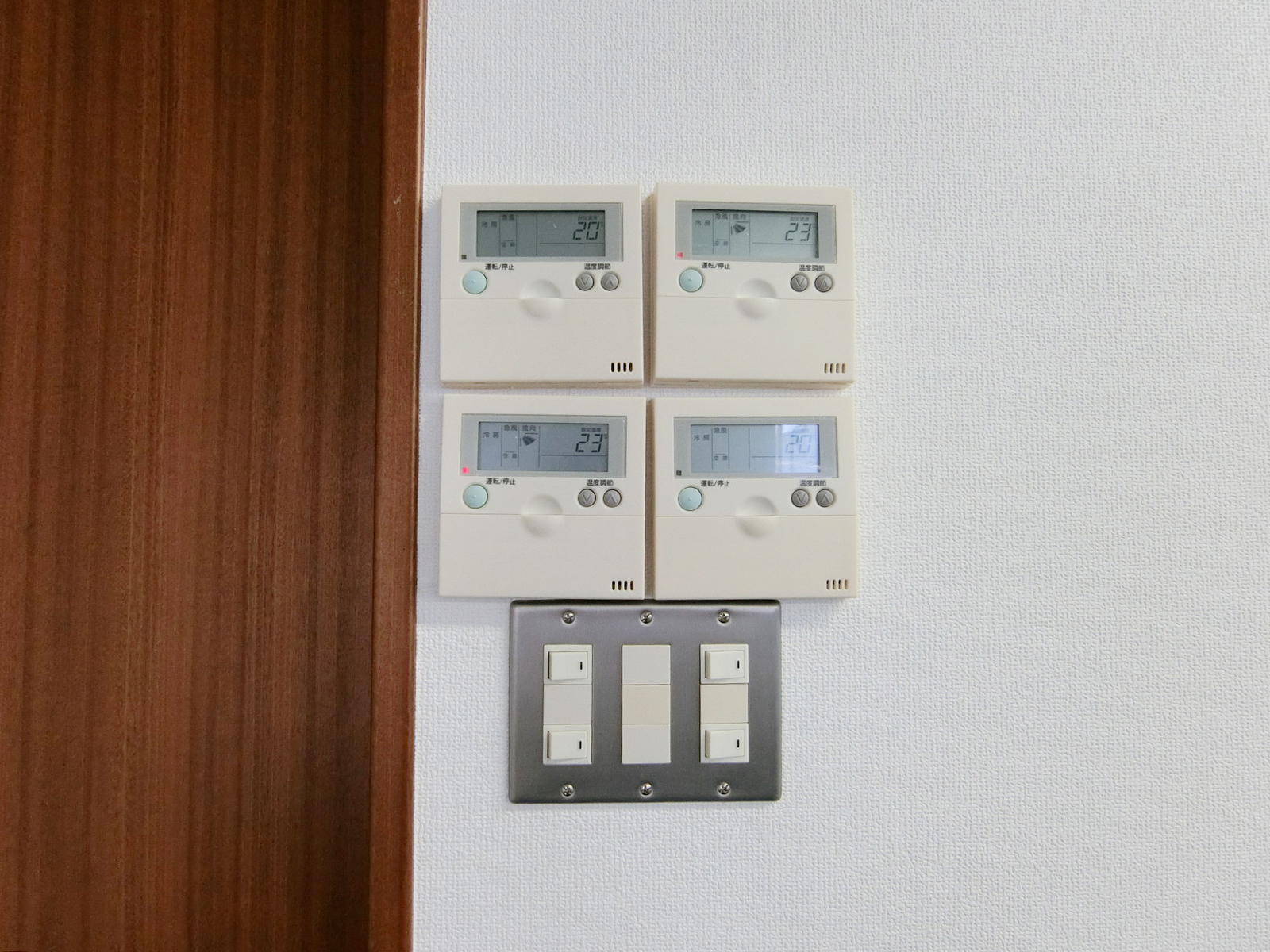 スイッチ類