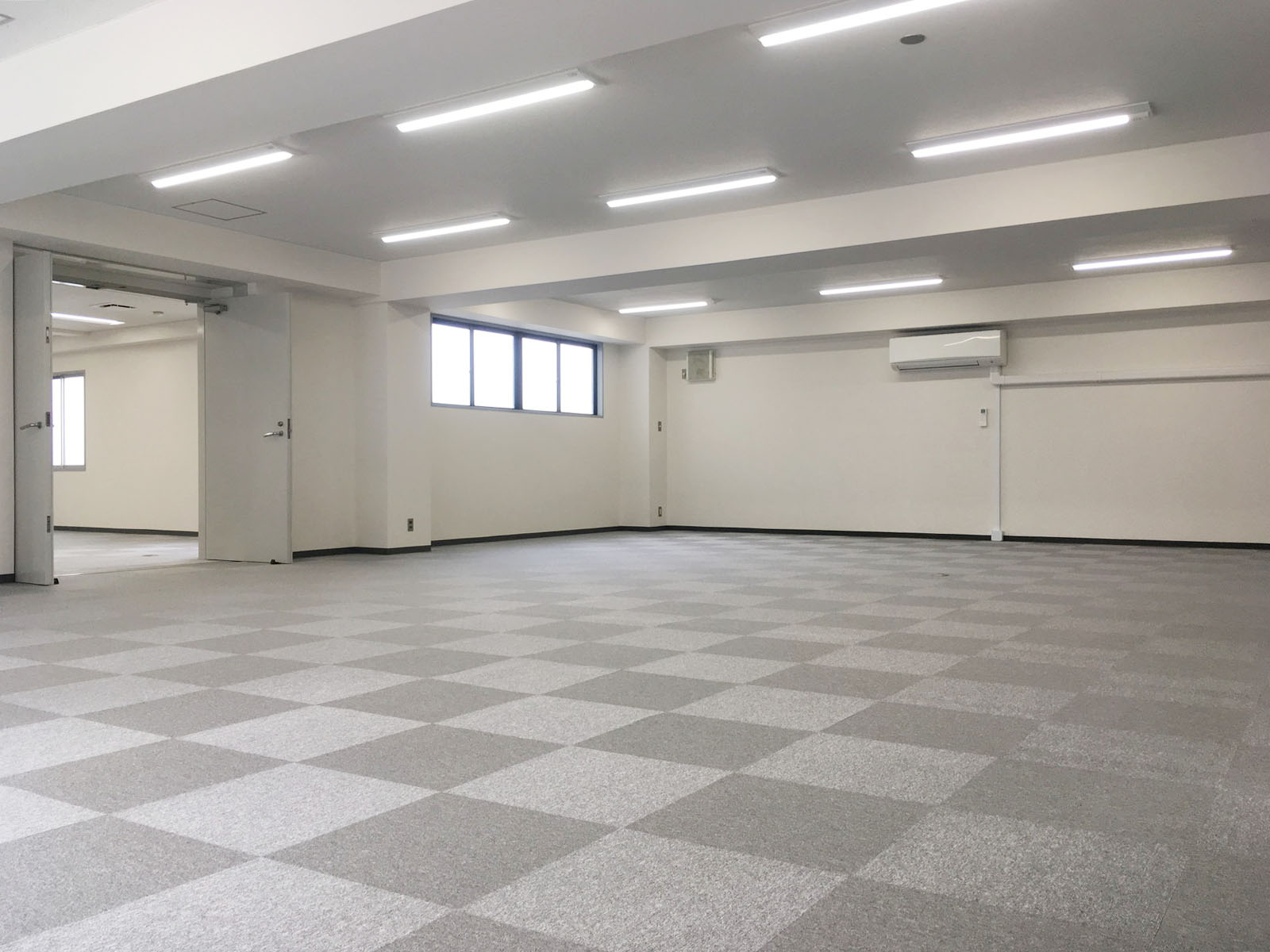 別角度の様子