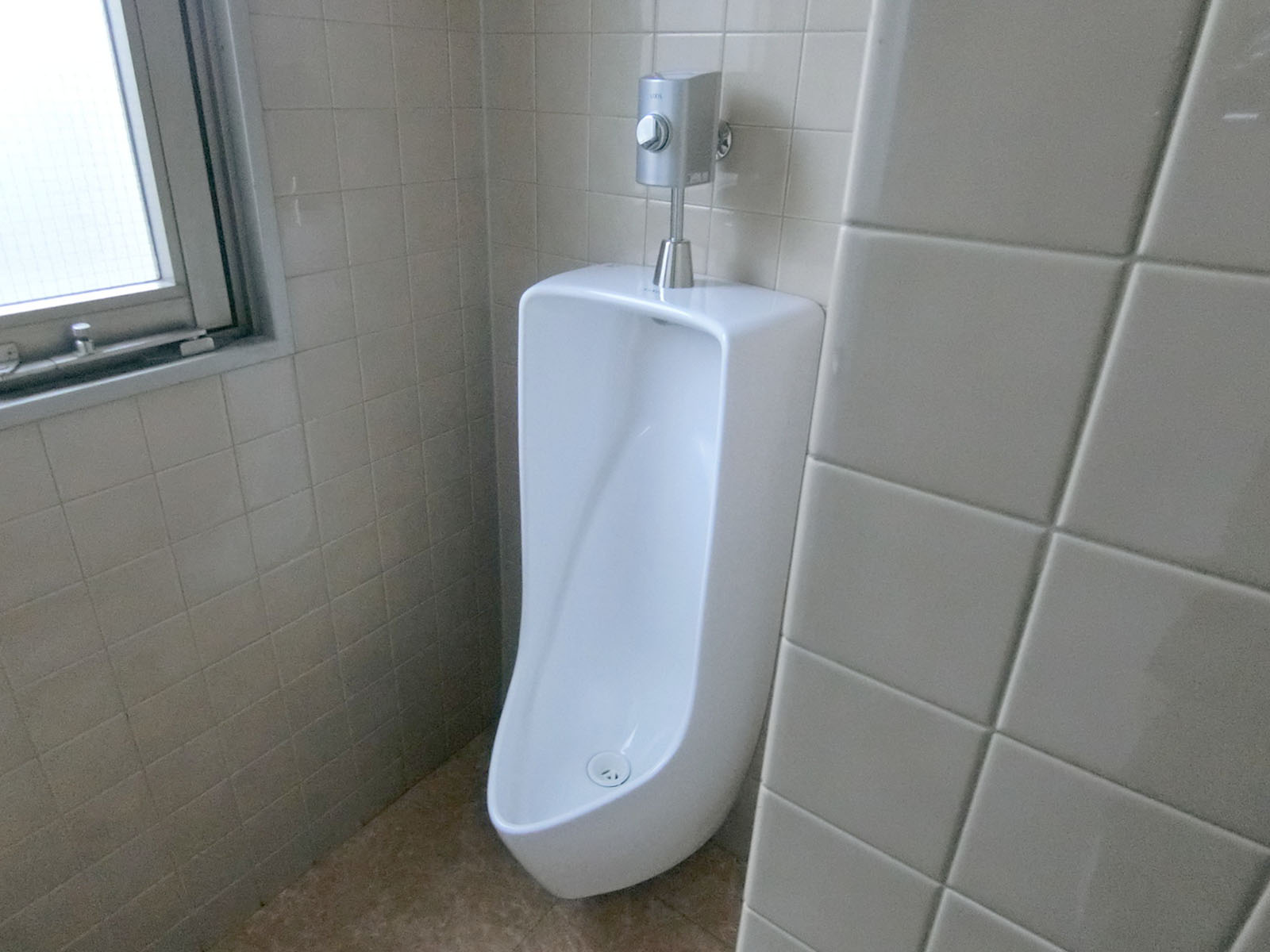 男性用トイレ