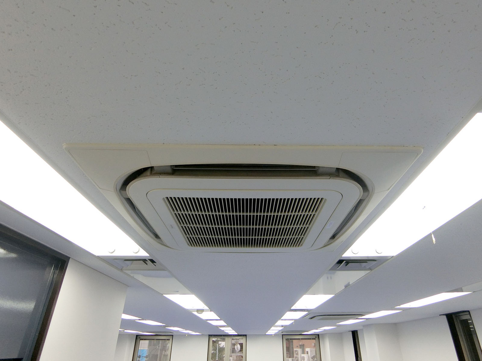 空調