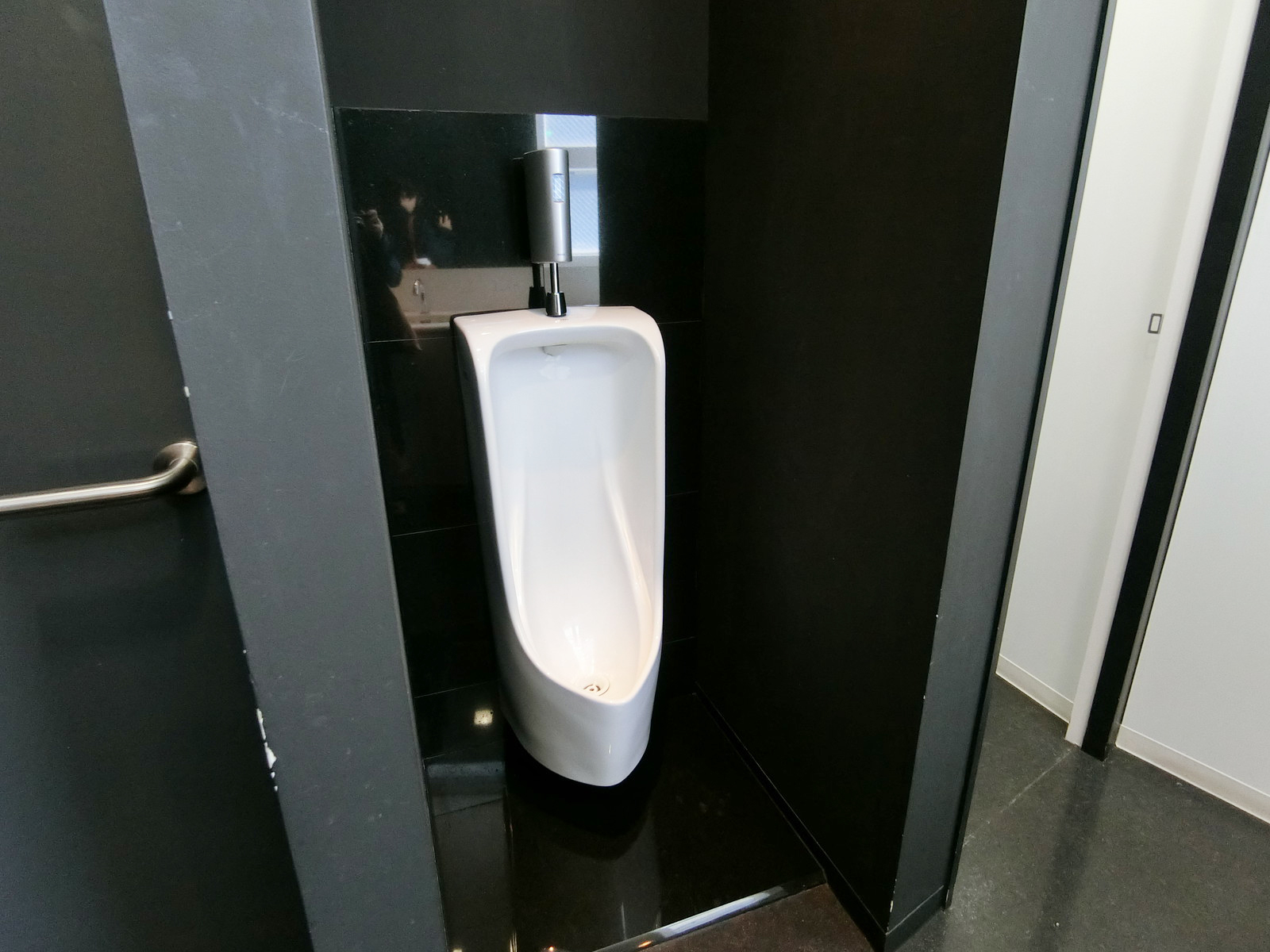 男性用トイレ