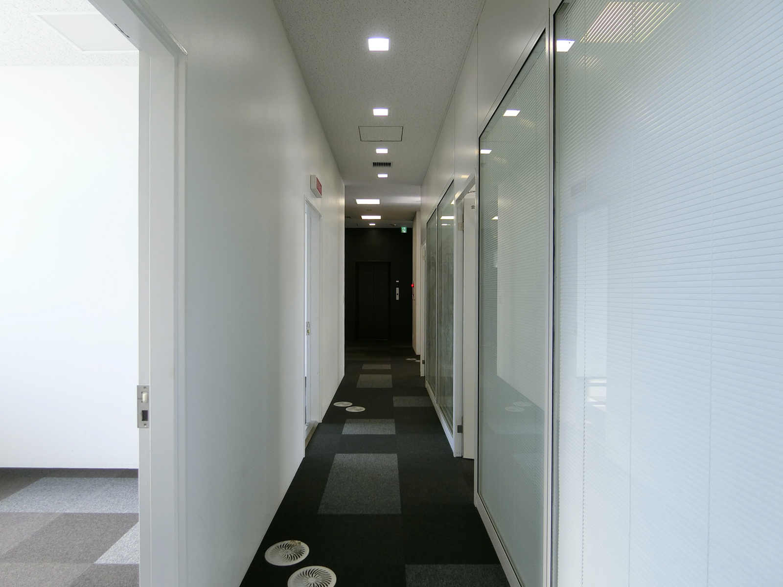 室外通路(5階)